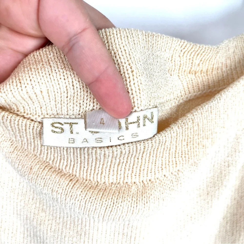 St. John Basics Womens Size 4 Pull On Mini Santana Knit Skirt